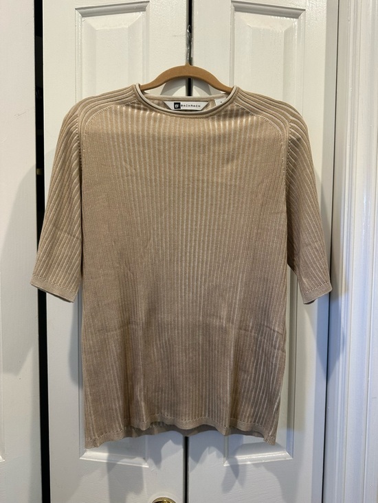 Bachrach Tops - Bachrach Short Sleeve Ribbed Top in Beige